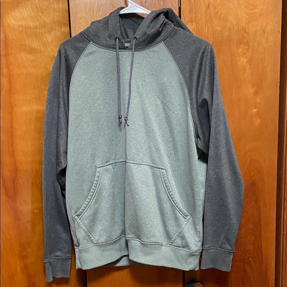 Under Armour Men's Gray and Dark Gray Hoodie